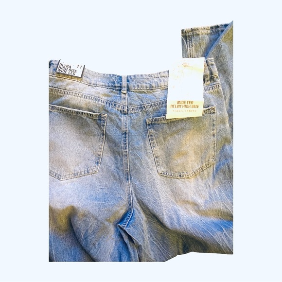 Almost Famous Ultra High Rise Wide Leg Jeans NWT - Picture 7 of 8